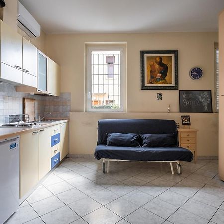 Studio Calari With Terrace By Wonderful Italy Bolonia Exterior foto