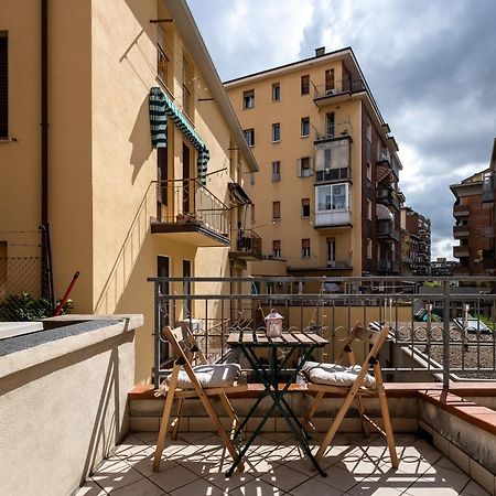 Studio Calari With Terrace By Wonderful Italy Bolonia Exterior foto