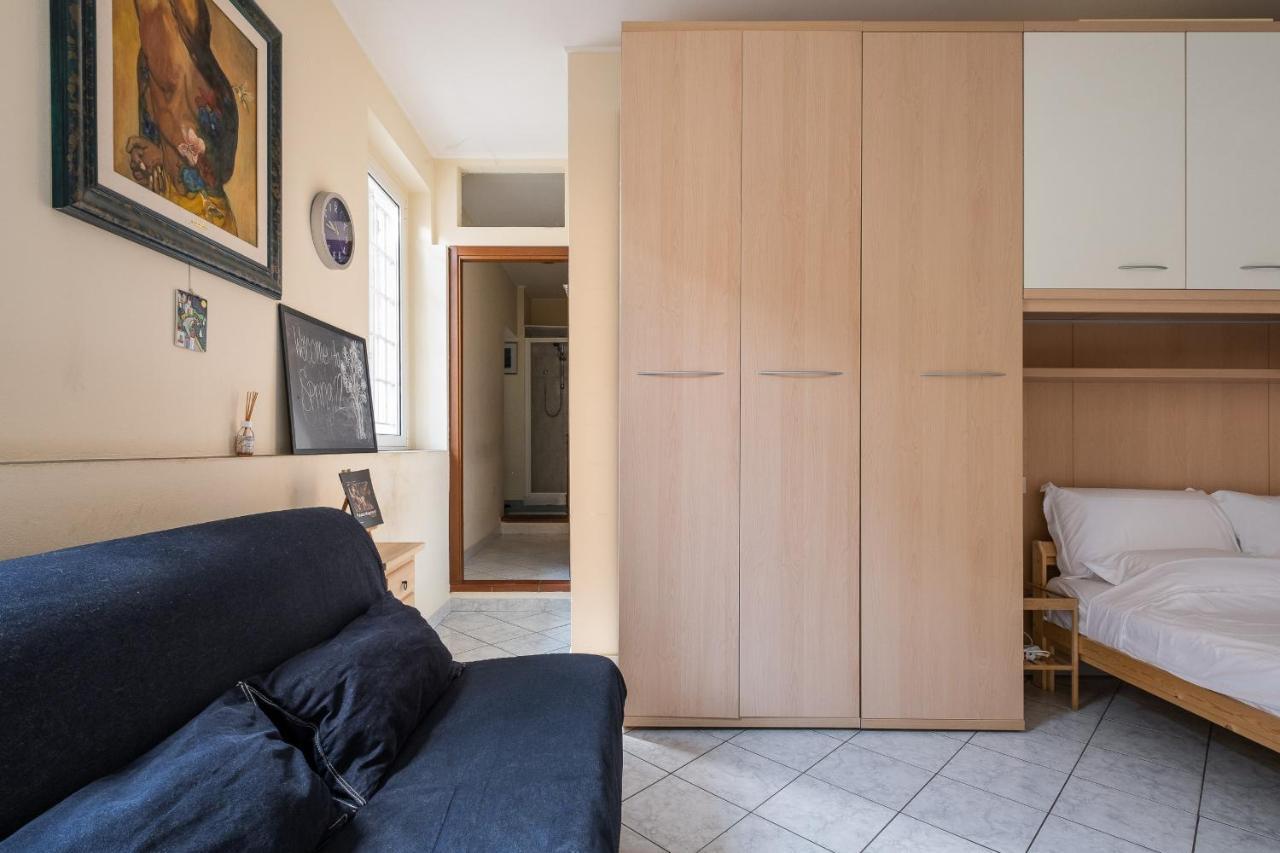 Studio Calari With Terrace By Wonderful Italy Bolonia Exterior foto